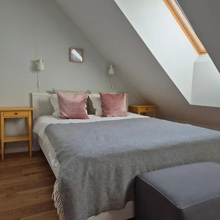 דירה Away טרטו